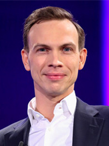 Dr. Dominik von Au